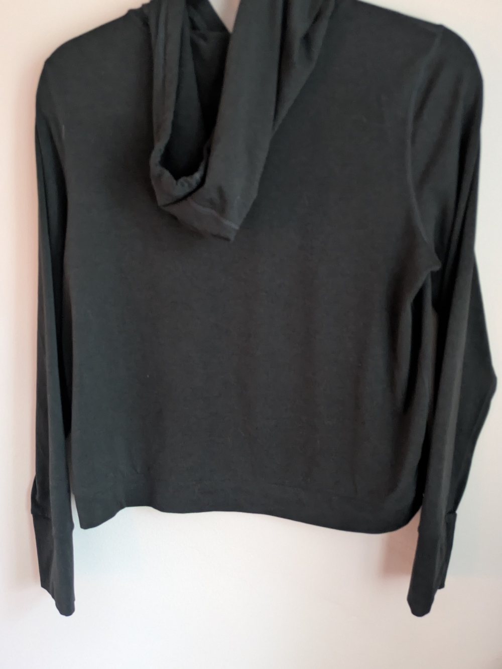 Vuori Black Pullover with White Logo Tab - Picture 3 of 5